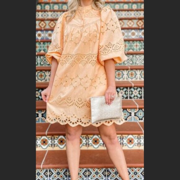 Eyelet short dress - Picture 11 of 13